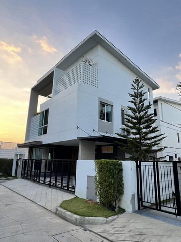 ให้เช่าบ้านเดี่ยว เนอวานา แอบโซลูท กรุงเทพกรีฑา Nirvana ABSOLUTE Krungthep Kreetha ขนาด 85 ตร.ว. บ้านหรู  ใกล้ CBD พระรา