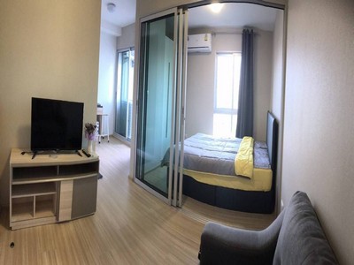 วิวโล่ง ตึกไพรเวท !!! ขาย พลัมคอนโด แจ้งวัฒนะ สเตชั่น เฟส 2 (Plum Condo Chaengwattana Station Phase 2) พื้นที่ใช้สอย 23 ตร.ม. ชั้น 4 ตึก จี ใกล้สถานีรถไฟฟ้าสายสีชมพู สถานีราชภัฏพระนคร.ที่ตั้งโครงการ : แขวงตลาดบางเขน เขตหลักสี่ กรุงเทพมหานคร 10210.Google Maps : https://maps.app.goo.gl/eAs3zFvMgZF6SV2G6.รายละเอียดห้อง- ขนาดพื้นที่ 23.00 ตร.ม.- ชั้น 4 ตึก จี- 1 ห้องนอน 1 ห้องน้ำ- แอร์ 1 ตัว- ทีวี- ตู้เย็น- เตาไมโครเวฟ- หน้าต่างหันไปทางทิศตะวันออก (แด�