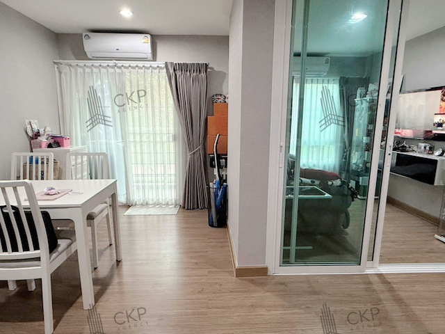 ขาย คอนโด Incio เสรีไทย ตึกD ห้องสวยแต่งครบ ติดถนนใหญ่ ใกล้นิด้า เดินทางสะดวก  แขวงคลองกุ่ม เขตบึงกุ่ม กรุงเทพฯ ติดต่อสอบถามได้ค่ะรายละเอียด (Description)- ขนาด 45.75 ตร.ม.- อยู่ชั้นที่ 2 อาคาร D- 1 ห้องนอน 1 ห้องน้ำ- เครื่องปรับอากาศ 2 เครื่อง- ที่จอดรถ 1 คันการเดินทาง- ติดถนนเสรีไทย- ถนนศรีบูรพา  1.1 กิโลเมตร- ถนนศรีนครินทร์  2.4 กิโลเมตร- ถนนรามคำแหง  2.8 กิโลเมตร- MRT บางกะปิ  3.1 กิโลเมตรสถานที่ใ