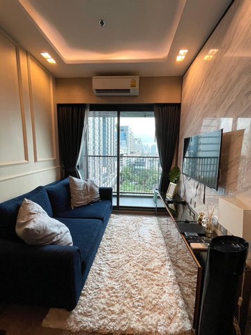 ขายคอนโด Whizdom Avenue Ratchada-Ladprao 34.76 ตรม ชั้น 10  ติด Mrt ลาดพร้าว สิ่งอำนวยความสะดวกครบพร้อมอยู่1 ห้องนอน1 ห้องน้ำ1 ห้องนั่งเล่นขนาด 34.76 ตรม.ชั้น 10บิ้วอินทั้งห้องแถม ตู้เย็น /ทีวี 40 นิ้ว 2 เครื่อง /พัดลม/แอร์ 2 เครื่อง /ไมโครเวฟ/เครื่องกรองน้ำ/โซฟา /เครื่องทำน้ำร้อนในห้องน้ำ /ชั้นวางทีวีกระจก /เตียงบิ้วอิ้น 5 ฟุต หิ้วกระเป๋าเข้าอยู่ได้เลยสิ่งอำนวยความสะดวก :- Grand Lobby- Mailbox- Sky Garden- Library- Laundry- Sky Infinity Edge Swi