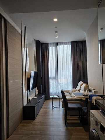 ให้เช่าคอนโด The Crest Park Residences 35 ตรม ชั้น35 city view Luxury condo กลางห้าแยกลาดพร้าว สิ่งอำนวยความสะดวกครบครันพร้อมอยู่รายละเอียด :Luxury condo กลางห้าแยกลาดพร้าว จาก SC asset- 1 ห้องนอน- 1 ห้องน้ำ- 35 ตร.ม- ชั้น 35 city view- พื้นถึงเพดาน 3 เมตร โล่งโปรงสบาย- ระบบ home automation ทั้งห้อง- มี concierge service คอยอำนวยความสะดวกเสมือนผู้ช่วยส่วนตัว???????????? ???????????????? ???????????????? ???????????????????? ????????????????????????????????????- เครื่องซักผ้า 8 KG- smart TV 55”- เครื่องทำน้ำร้อน- แอร์ 2 ต
