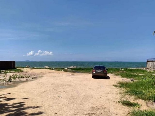 ขายที่ดินเปล่า ติดทะเลบางละมุง ชายหาดตัว ทำเลดีมาก พัทยา ชลบุรี FP-L093