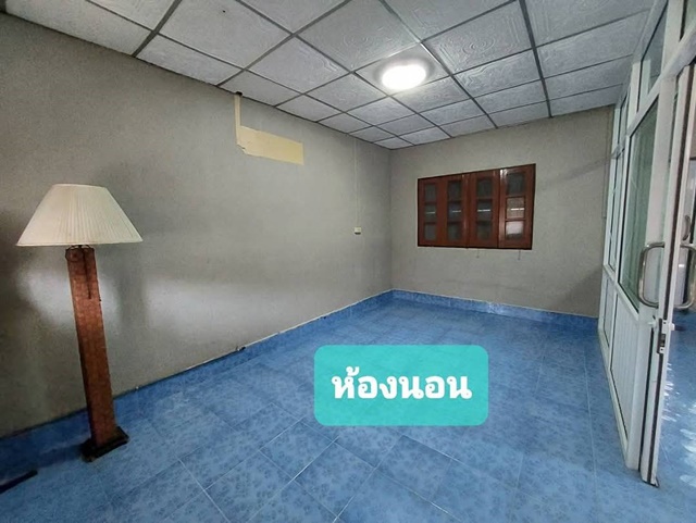รร.วัดบางวัว 3.2 กม. บ้านเดี่ยว 1ชั้น ซีเจ บางเกลือ  3นอน 20 ตร.วา.90 ตร.ม.1 แอร์ รพ.บางปะกงปิยะเวช 1.6 กม. ตลาดบูรพา 2 กม. ถ.บางนา-ตราด