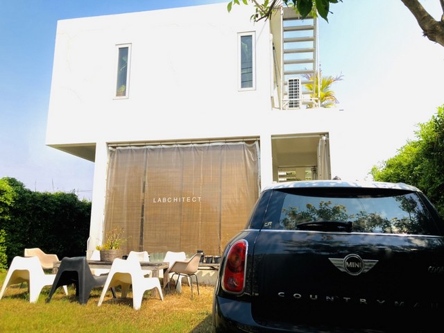 MODERNIST HOUSE  บ้านโมเดิร์น ทรงกล่อง หลังแบน เขต ทวีวัฒนา  กรุงเทพมหานคร