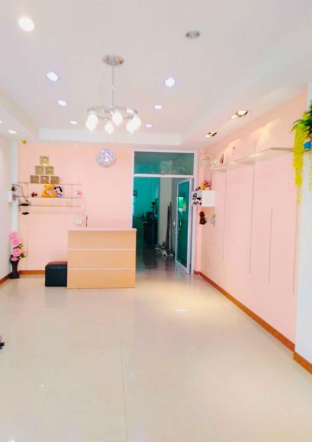เช่าท่ามะเขือกำแพงเพชร 8,499 B- M ขาย 2.89 ล้านบาท ตลาดสดสุขาภิบาล คลองขลุง 700 ม.เดินทางสะดวก  สะพานเฉลิมพระเกียรติ 2