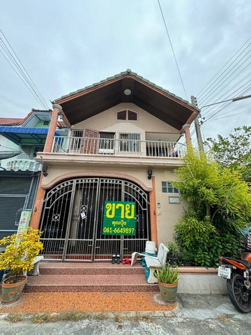 ขายทาวน์เฮาส์สิวารัตน์4ทาวเฮาส์เทียนดัดสามพรานต.บางช้าง อ.สามพราน จ.นครปฐมเนื้อที่ 24 ตรว. หลังมุม2 ห้องนอน 2 ห้องน้ำ 1 ห้องโถง1 ห้องครัว จอดรถได้ 2 คัน ต่อระเบียงรอบด้านขาย 2.19 ล้าน- พื้นชั้นบน-ล่างปูกระเบื้อง- ถนนกว้างขวาง- ไม่พลุกพล่าน- เลยโลตัสสามพราน- ใกล้ วัดเทียนดัด- ใกล้ วัดไร่ขิง- ใกล้ ร.ร.วัดเทียนดัด- ใกล้ ร.ร.นายร้อยสามพราน- ใกล้ ร.ร.ยอเซฟอุปถัมภ์ สามพราน- ใกล้ สว