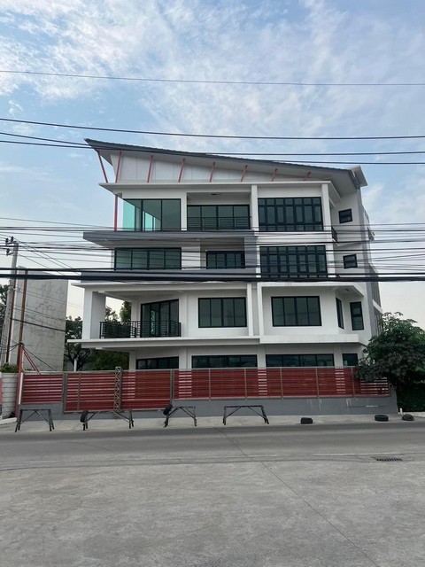 ให้เช่าโฮมออฟฟิศ 4 ชั้น หลังใหญ่ 879 ตรม พร้อมลิฟต์ ทำเลดี ติดถนน ย่านสวนผัก-ราชพฤกษ์ ใกล้ central westville, ใกล้โรงพยาบาลบางกรวย