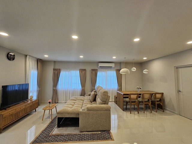 RL-020 ให้เช่า บ้านเดี่ยว เซนโทร บางนา ( Centro Bangna )ขนาด 57.3 ตร.ว.  ตกแต่ง พร้อมอยู่ ใกล้ Mega Bangna rdsluxury