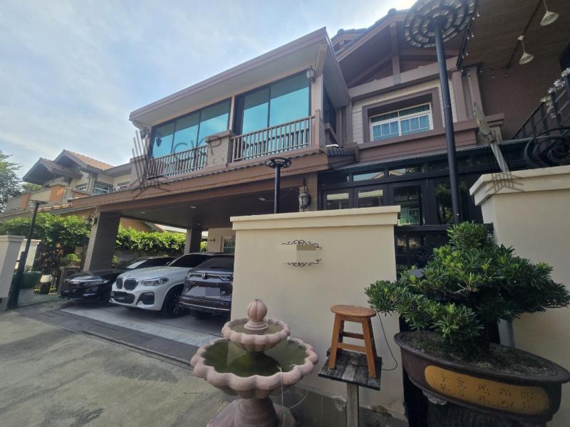 ขาย บ้านเดี่ยว มบ.นันทวัน บางนา กม.7 หลังมุม ตกแต่งต่อเติมเต็ม พร้อมบ่อปลาขนาดใหญ่และโซนพักผ่อน พื้นที่ใช้สอยเยอะ ใกล้เมกา บางนา ต.บางแก้ว อ.บางพลี สมุทรปราการ สนใจสอบถามได้ค่ะรายละเอียด ( Description )- ขนาด 93.1 ตร.วา- สูง 2 ชั้น- 5 ห้องนอน 5 ห้องน้ำ- 3 โถงนั่งเล่น- 1 ห้องทำงาน- 1 ห้องครัว- 1 ห้องซักล้าง- เครื่องปรับอากาศ 11 เครื่อง- พร้อมเฟอร์นิเจอร์บิวท์อิน- ที่จอดรถ 3 คันการเดินทาง- �