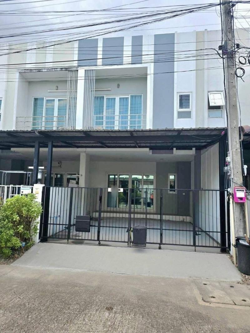 โซนแม่เหียะ ขาย 2.39 ล้าน 20.6 ตรว. ทาวน์โฮม 2 ชั้น #อำเภอเมือง #รีโนเวทใหม่ #พร้อมเข้าอยู่ #ซื้ออยู่เองหรือปล่อยเช่าได้