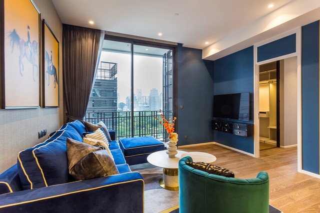 Muniq Langsuan.BTS: Ploen Chit Size: 96 sqm., 2 bedrooms, 2 bathroomsFloor: 15Rental price: 130,000baht/month Ref.: 65351Listing Detail: www.rent-bangkok-condo.com/properties/65351Co-agents are welcome. - - -Contact us for more information or arrange a viewing:Email. rbc.rentbangkokcondo@gmail.comCall. 066-0588-655Line ID: @rentbangkokcondohttps://lin.ee/9cMeMxeWhatsapp: 0660588655Wechat 微信: rentbangkokcondo