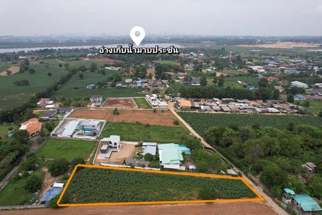 ขายที่ดินใกล้อ่างเก็บน้ำมาบประชัน/Land for saleโทร. 095-196-4242 (คุณจุ๊)Line ID : jll689FB page : https://www.facebook.com/ChulaluckHomeliving/ตั้งอยู่ ต.โป่ง อ.บางละมุง จ.ชลบุรีรายละเอียด - เนื้อที่ 1ไร่ 2งาน 36ตารางวา- โฉนด2แปลงเนื้อที่แปลงละ 318 ตารางวา- ที่ดินเสมอถนน- ที่ดินรูปสี่เหลี่ยมติดทางสาธารณะ2ด้าน- ด้านกว้างประมาณ24เมตร-ติดทางสาธารณะกว่าประมาณ5เมตร- ด้านยาว117เมตร-ติดทางสาธารณะกว้าง6เมตรสถานที่ใกล้เคียง- ใกล้อ่างเ�