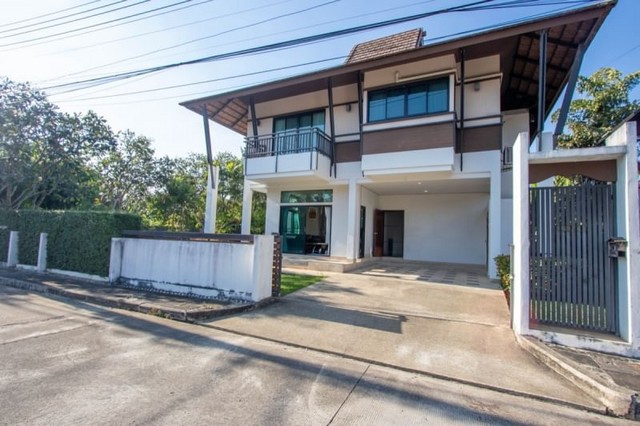 บ้านเดี่ยว 2 ชั้น สไตล์โมเดิร์น กลิ่นอายล้านนา โครงการล้านนามนตรา หางดง