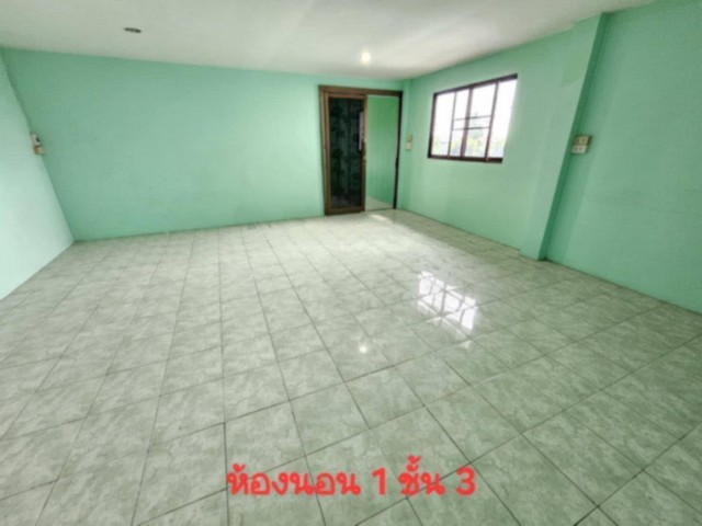 ขายที่ดิน 101 ตรว. พร้อมสิ่งปลูกสร้าง บ้านเดี่ยว 3ชั้น อ.ธัญบุรี ถ.รังสิต - นครนายก จ.ปทุม คลอง 2