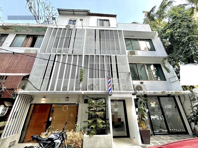 โชรส์เบอรี่ 900 ม. เซ็นทรัล พระราม9 900 ม.Airbnb รร.นานาชาติ ให้เช่าอาคารพาณิชย์ 4 ชั้น 3นอน  22ตร.วา. 320ตร.ม. MRT พระราม 9 700ม.