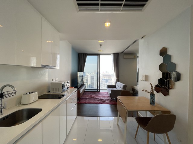 ปล่อยเช่าห้องชุด แบบ 1 ห้องนอน โครงการ นารา ไนน์ คอนโด Nara 9 condominium วิวเมือง 