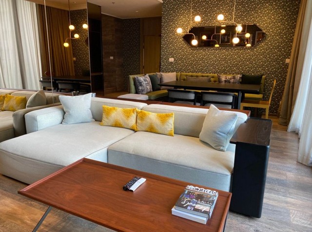 Noble PloenchitBTS : Phloen ChitSize: 178 sqm. 3 bedrooms , 3 bathrooms Floor : 35+ Rental price: 180,000baht/month Ref.:201042Listing Detail: www.rent-bangkok-condo.com/properties/201042Co-agents are welcome. - - -Contact us for more information or arrange a viewing:Email. rbc.rentbangkokcondo@gmail.comCall. 066-0588-655Line ID: @rentbangkokcondohttps://lin.ee/9cMeMxeWhatsapp: 0660588655Wechat 微信: rentbangkokcondo
