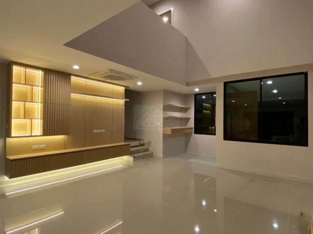 HR 5974 ให้เช่าและขายทาวน์โฮม 3 ชั้น 285 ตร.ม. Nirvana Define ศรีนครินทร์ พระราม 9