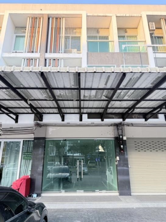 แม็คโคร หางดง 2.6 กม. ตลาดสดแม่เหียะ 400ม. รร.นานาชาติลานนา 1.9 กม.ให้เช่าอาคารพาณิชย์ 3 ชั้น 20ตร.วา.235 ตร.ม.3 แอร์ 