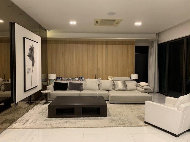 ขายบ้านเดี่ยว2ชั้นพร้อมสระว่ายน้ำ400ตร.ว.5นอน Ladawanรัตนาธิเบศร์ พร้อมเฟอร์นิเจอร์ ติดMRTบางรักน้อยท่าอิฐ ติดถนนใหญ่รัตนาธิเบศร์