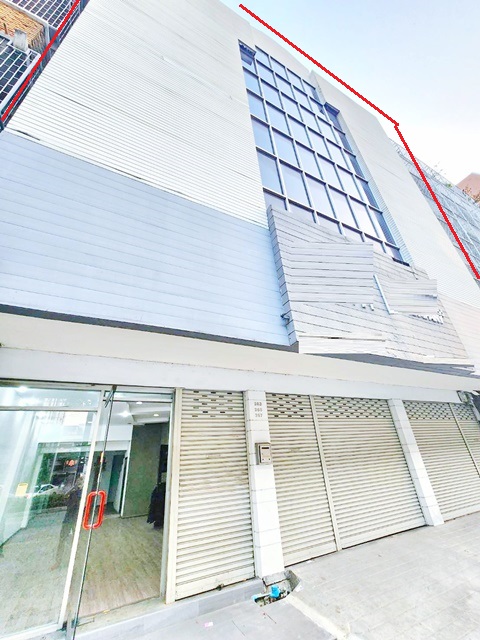 ไอคอนสยาม600ม.BTS กรุงธนบุรี 600ม. ให้เช่าสำนักงาน มีลิฟท์ Hostel AIABNB 6ชั้น 3 คูหา ทำเลทอง  ติดถนนใหญ่ 24 นอน  54 ตร.วา. 1,060 ตร.ม. 