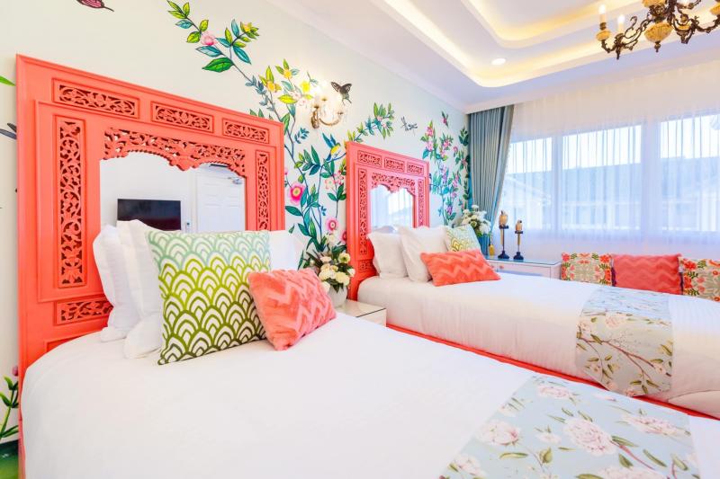 ทาวน์โฮมสวยหรู 4 ชั้น 260 ตรม. - 4 ห้องนอน 6 ห้องน้ำ ห้องนั่งเล่น ห้องอาหาร จากุซซี่/ห้องออกกำลังกาย ถนนเลียบทางด่วน