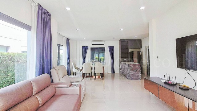 บ้านเดี่ยว เซนโทร บางนา - กิ่งแก้ว Built - in พร้อมอยู่ 