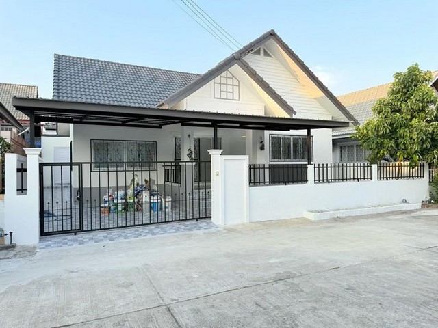 ขายบ้านเดี่ยว ชั้นเดียว รีโนเวทใหม่ ใกล้เทศบาลสุรศักดิ์ ศรีราชา TP-H1153