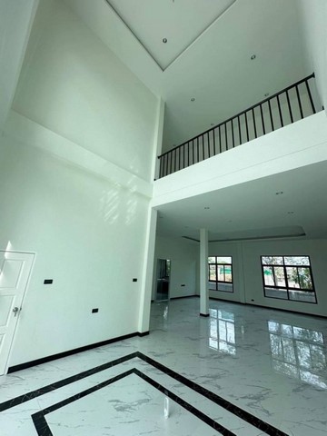 คฤหาสน์พัทยา ทำเลดี การเดินทางสะดวก ใกล้แหล่งท่องเที่ยวเมืองพัทยา FP-H0298