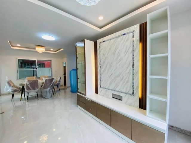 ขายบ้านเดี่ยว 2 ชั้น หลังหัวมุม โครงการบางละมุง โมเดิร์น โฮม FP-H0306