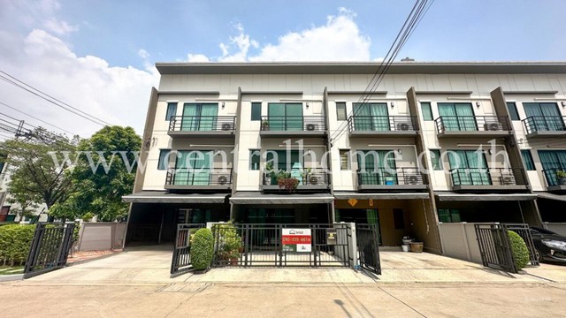 P1 ทาวน์โฮม บ้านกลางเมือง ราชพฤกษ์ - สาทร ตกแต่งพร้อมอยู่