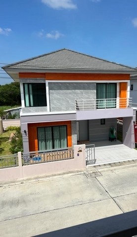 บ้าน บ้านเดี่ยว ใจกลางชลบุรี 5003745 บ. 3BR3Bathroom ใหญ่ขนาด 54 Square Wah 0 ngan 0 RAI ไม่ไกลจาก หลังโกลบอลเฮ้าส์ ชลบุรี  ^^ ชลบุรี   
