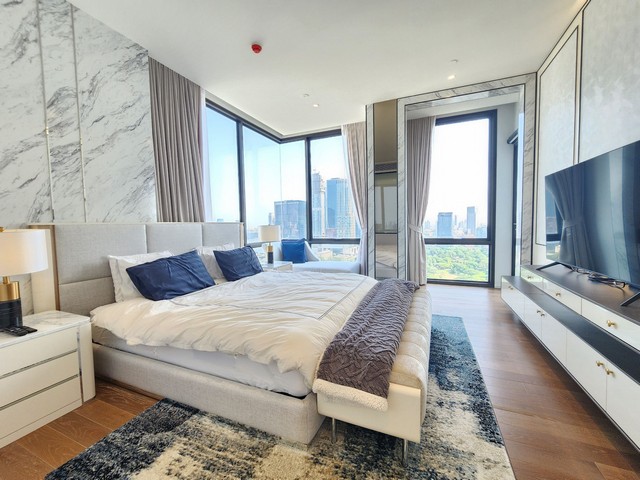 Muniq Langsuan Unit for Rent and Sale – Excellent Condition, Barely Affected by the Earthquake