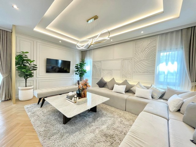 LV53091 ให้เช่า บ้านเดี่ยวหรู 2 ชั้น เดอะ ซิตี้ บางนา The City Bangna ติด Mega บางนา