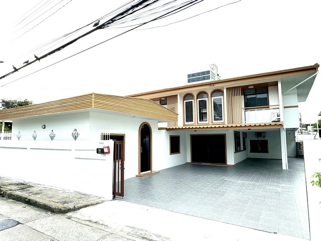 ให้เช่าบ้านเดี่ยว2ชั้นหลังมุมย่านสุทธิสารลาดพร้าว48ใกล้MRTภาวนา,MRTสุทธิสาร เหมาะทำโฮมออฟฟิศ