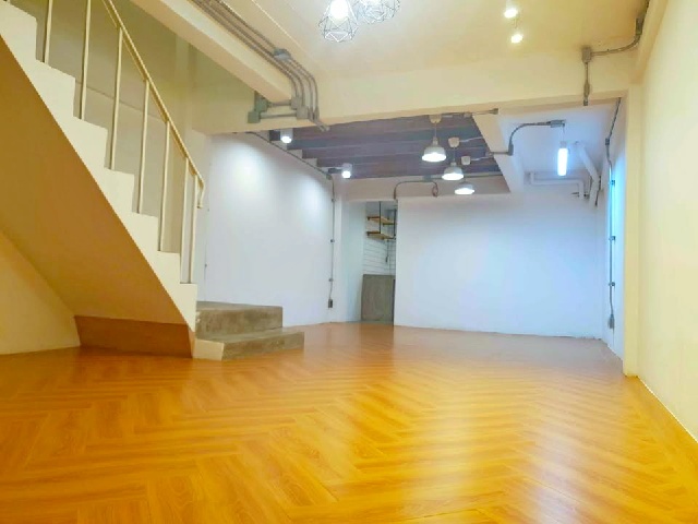 รร.นานาชาติกลอรี่สิงคโปร์ 800 ม.BTS อุดมสุข 2 กม.ให้เช่าทาวเฮ้าส์ 2 ชั้น 18 ตร.วา.150 ตร.ม.