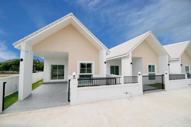 บ้านสร้างใหม่ สไตล์มินิมอลนอร์ดิก โซนหางดง          