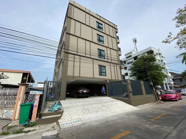 ขายอพาร์ทเม้นท์ 5 ชั้น ลาดพร้าว 71 อายุตึก 5 ปี ใกล้เลียบด่วน พร้อมผู้เช่าเต็มทุกห้อง
