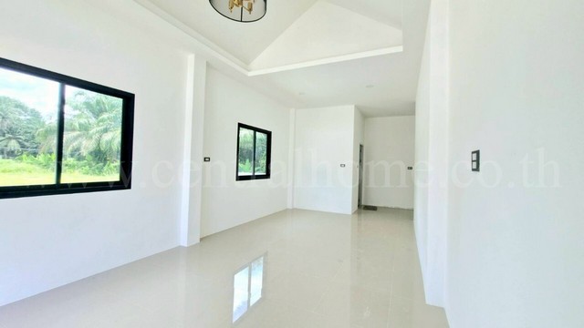 บ้านเดี่ยว  65.4 ตร.วา ธนิชา แกรนด์ ปลายพระยา - กระบี่ บ้านใหม่ พร้อมอยู่