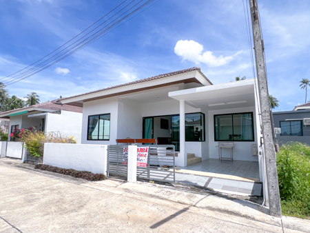 บ้านเดี่ยว 3 ห้องนอน 2 ห้องน้ำ ให้เช่า ตลิ่งงาม เกาะสมุย ทำเลเงียบสงบ ใกล้เมือง เฟอร์ครบ พร้อมอยู่
