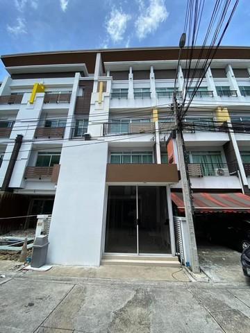 ให้เช่าโฮมออฟฟิศ 4 ชั้น 24 ตรว. 5 ห้องทำงาน 4 ห้องน้ำ ใกล้บิ๊กซีลาดพร้าว มีเฟอร์นิเจอร์สำนักงาน