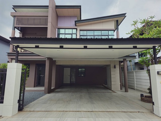  ให้เช่าบ้านเดี่ยว Aqua Divina 3 ห้องนอน 3ห้องน้ำ  1ห้องแม่บ้าน +1ห้องน้ำแม่บ้าน ซอยรามคำแหง 94