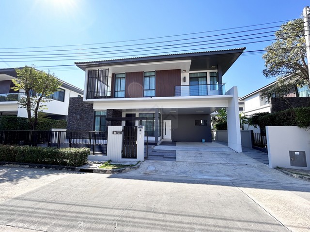 ให้เช่าบ้านเดี่ยว 2 ชั้น 4 ห้องนอน โครงการมัณฑนา อ่อนนุช-วงแหวน 4 ใกล้ทางด่วน เมกะบางนา เงียบสงบ ร่มรื่น ตกแต่งครบ