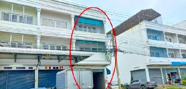 อาคารพาณิชย์ 3 ชั้นมีดาดฟ้า เซ็นทรัลเวสเกต 1.7 กม. ห้องริม 30ตรว. ย่านบางใหญ่ซิตี้ ติดถนน เหมาะทำธุรกิจออนไลน์ คลังสินค้า หรืออยู่อาศัย 