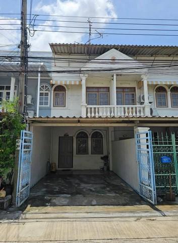 ให้เช่าบ้านทาวน์เฮ้าส์ 2 ชั้น สุขุมวิท93 ซอยพึ่งมี ขนาด 2ห้องนอน 2ห้องน้ำ แอร์2 ราคา14,000บาทต่อเดือนติดต่อ : คุณสราวุฒิ 0994108945Line : ballwuthให้เช่าบ้านทาวน์เฮ้าส์ 2 ชั้น สุขุมวิท93 ซอยพึ่งมี ขนาด20 ตารางวา 2ห้องนอน 2ห้องน้ำ แอร์2 จอดรถได้1 คัน เป็นบ้านเปล่าไม่มีเฟอร์นิเจอร์ใกล้สถานที่สำคัญ-Seacon Square-Paradise Park-Pickadaily Bangkok-Big C อ่อนนุช-Lotus อ่อนนุช-Lotus Expressการเดินทางเข้าออกได้หลายทาง ทั้ง สุขุมวิท 101/1 แยก�
