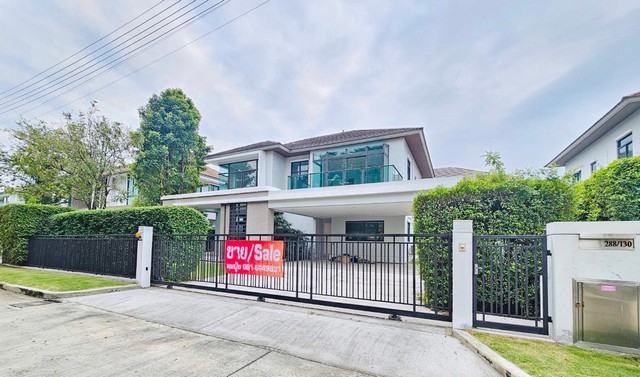 ขายบ้านเดี่ยว The Grand บางนา-วงแหวนบ้านใกล้เมกาบางนา บ้านใกล้สนามบินสุวรรณภูมิหน้าบ้านวิวสวนร่มรื่น เป็นบ้านใหม่ไม่เคยเข้าอยู่รายละเอียด- เนื้อที่ 112 ตารางวา 2 ชั้น- 4 ห้องนอน 4 ห้องน้ำ- 3 ที่จอดรถ 1 ห้องครัว- 1 ห้องโถงใหญ่สิ่งอำนวยความสะดวก :- คลับเฮ้าส์/ฟิตเนส- สระว่ายน้ำระบบเกลือ- สระว่ายน้ำเด็ก- สวนสาธารณะขนาดใหญ่- ทะเลสาบ- Access Card Control- CCTV/รปภ. 24 ชม.สถานที่ใกล้เคียง :- มอเตอร�